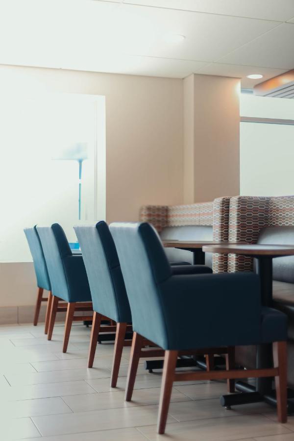 Holiday Inn Express - Allentown North By Ihg מראה חיצוני תמונה