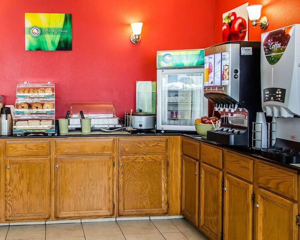 Holiday Inn Express - Allentown North By Ihg מסעדה תמונה